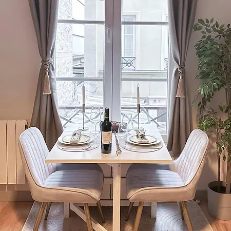 Champs Elysees - Prestige For 4 Parijs