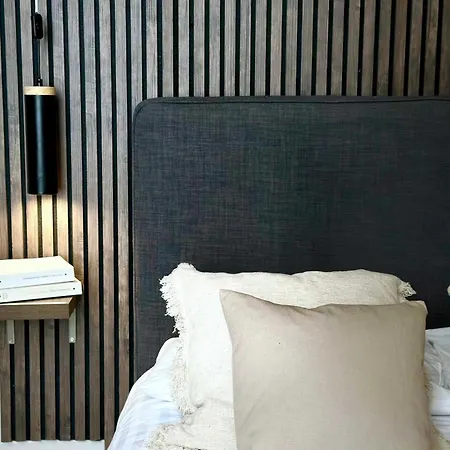 Parisian Retreat Champs-elysees Area Apartment Paris