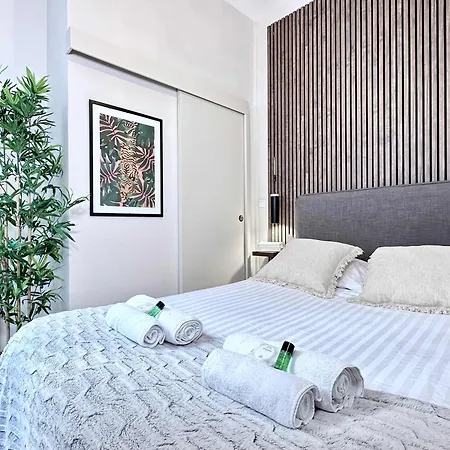 Champs Elysees - Prestige For 4 Apartment Paris