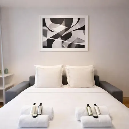 Champs Elysees - Prestige For 4 Paris