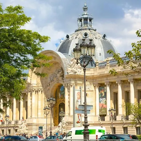 Champs Elysees - Prestige For 4 Διαμέρισμα *